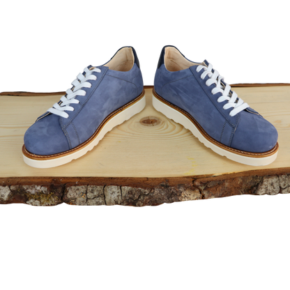 Sneaker Blau Nubuk